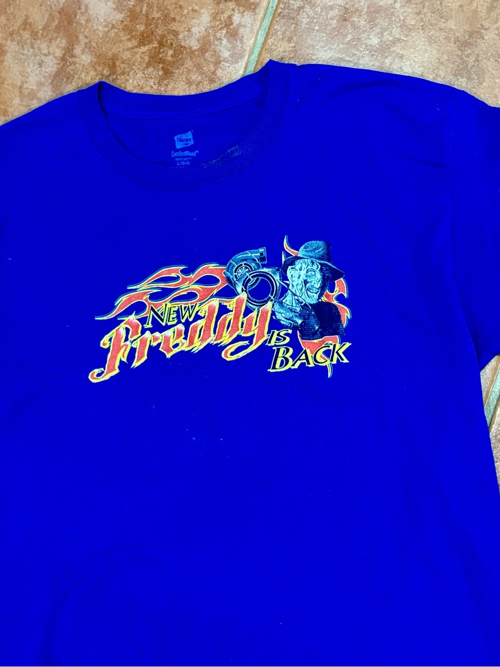 Blue Graphic 'New Freddy Is Back' Short-Sleeve T-Shirt racing tshirt sz large